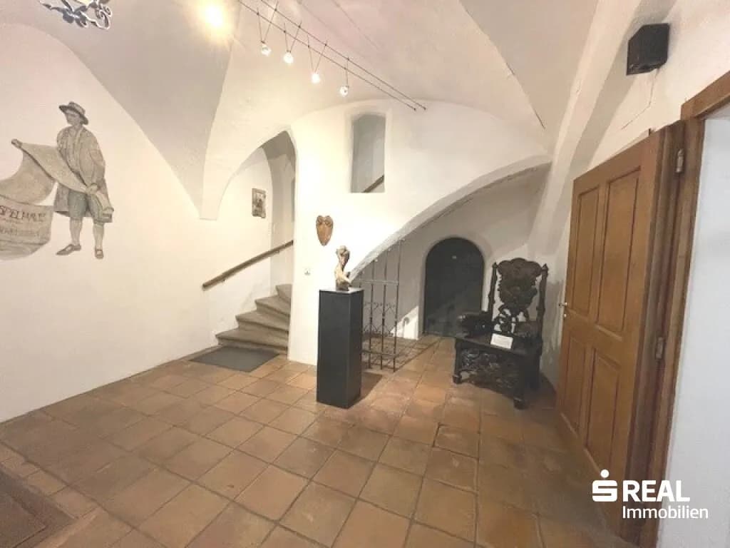 Immobilie kaufen in Innsbruck-Land – 480 m², € 1.280.000 – Bild 2 von 26