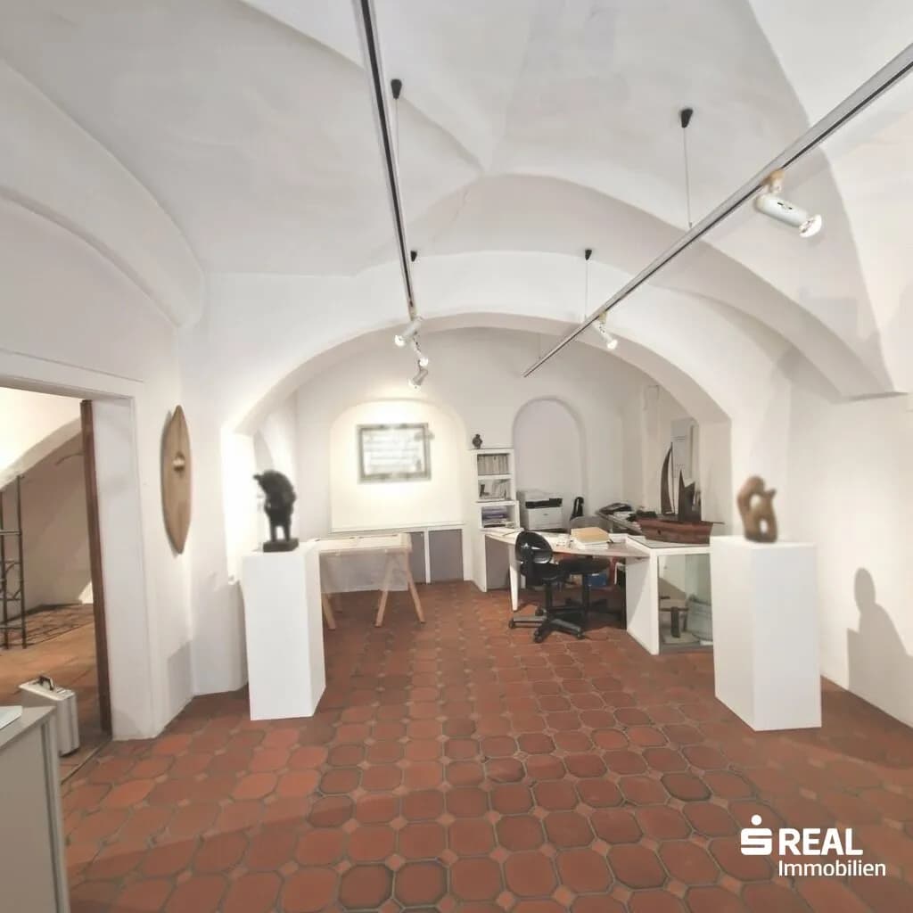 Immobilie kaufen in Innsbruck-Land – 480 m², € 1.280.000 – Bild 4 von 26