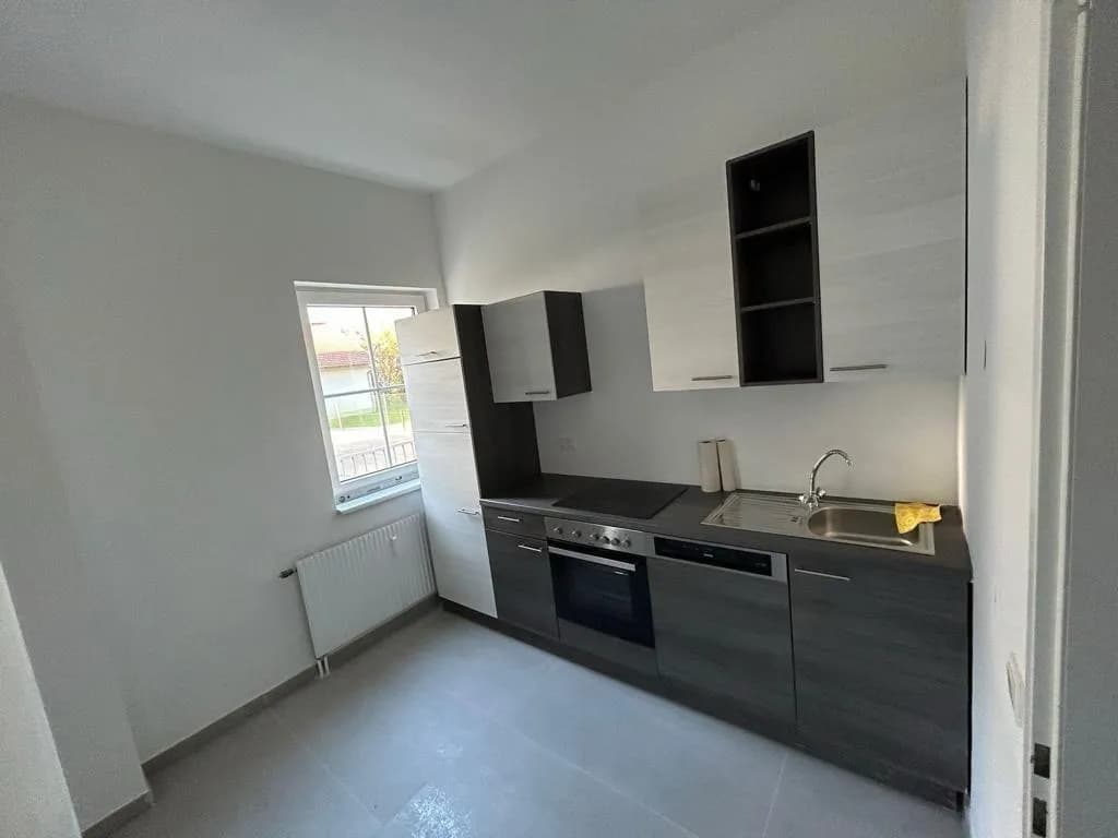 4-Zimmer-Gewerbeimmobilie mieten in Baden – 172 m², € 1.500 – Bild 5 von 12