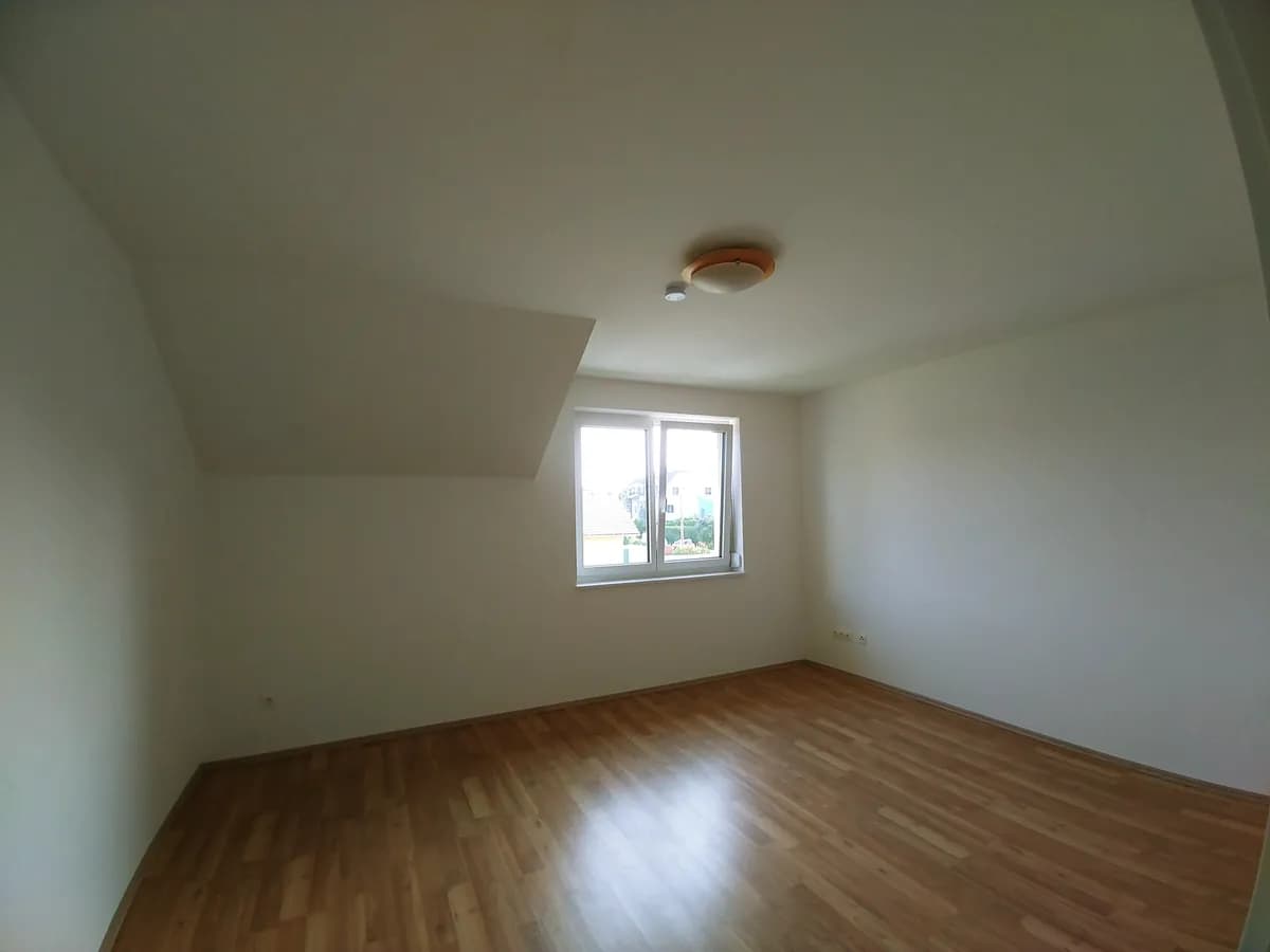4-Zimmer-Haus mieten in Wien – 145 m², € 2.600 – Bild 9 von 11
