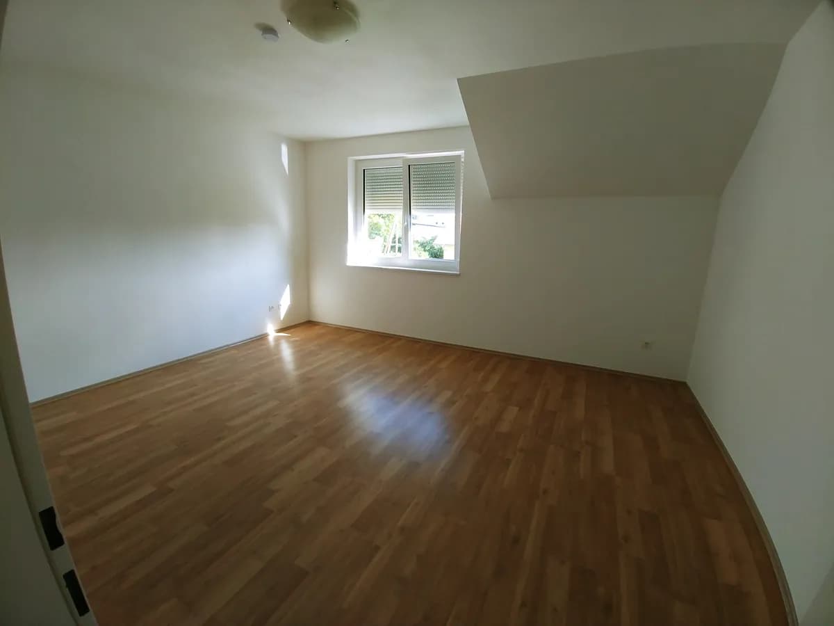 4-Zimmer-Haus mieten in Wien – 145 m², € 2.600 – Bild 10 von 11