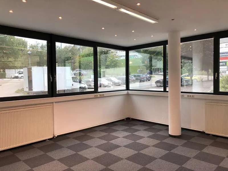 Gewerbeimmobilie mieten in Linz – 59 m², € 12
