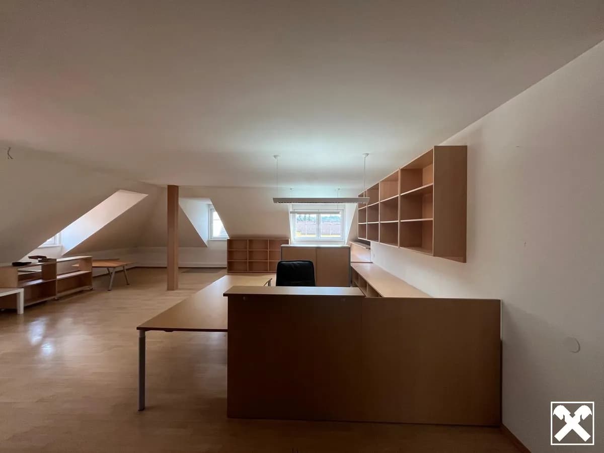 3-Zimmer-Gewerbeimmobilie mieten in Zwettl – 159 m², € 2.135 – Bild 3 von 9