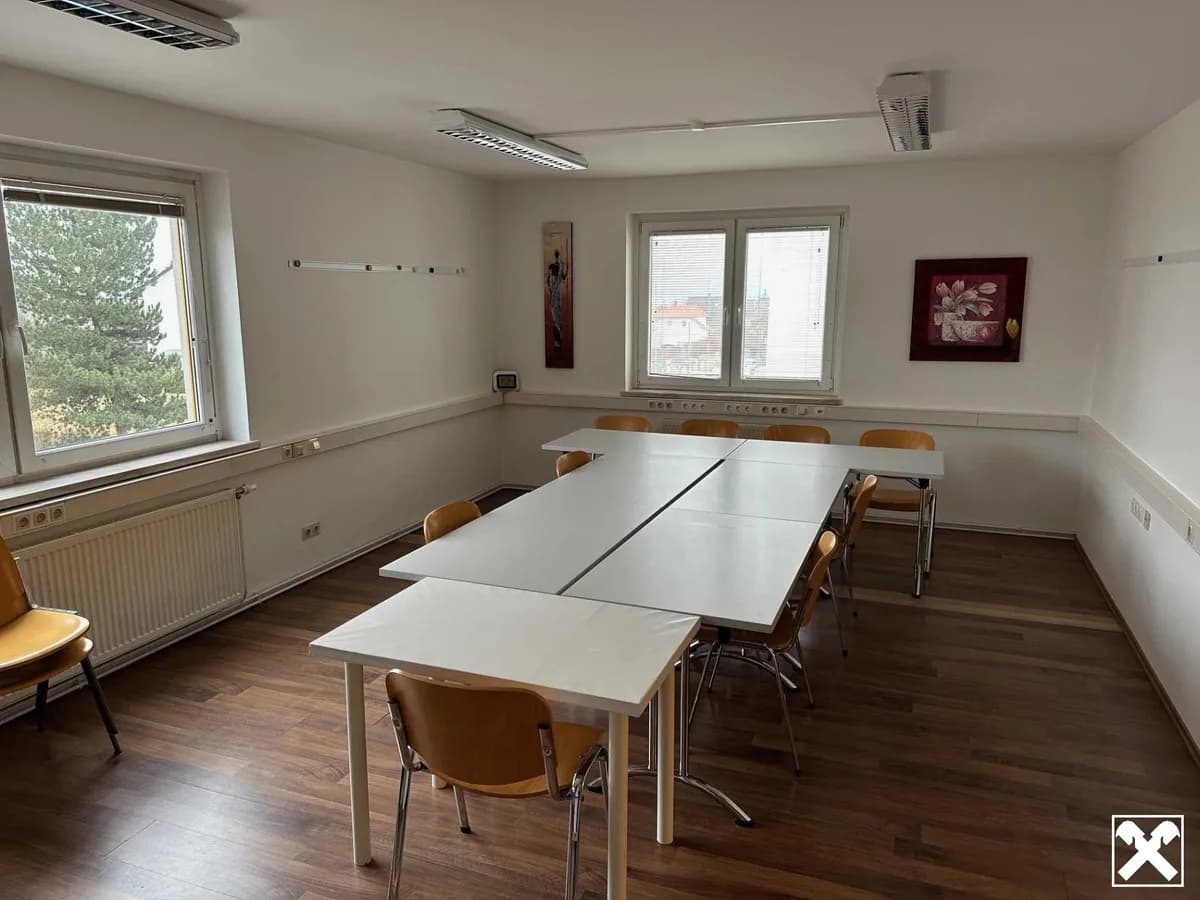 4-Zimmer-Gewerbeimmobilie mieten in Zwettl – 174 m², € 1.915