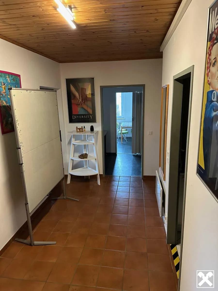 4-Zimmer-Gewerbeimmobilie mieten in Zwettl – 174 m², € 1.915 – Bild 3 von 8