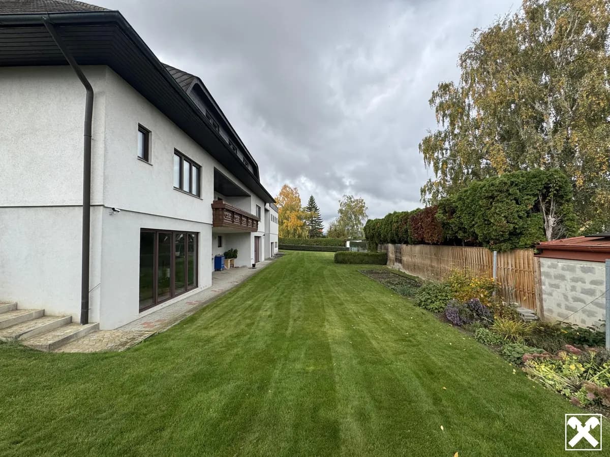 8-Zimmer-Haus kaufen in Horn – 240 m², € 590.000 – Bild 2 von 10