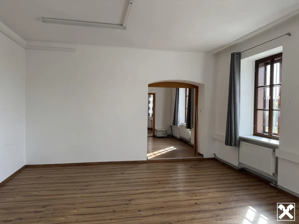 6-Zimmer-Gewerbeimmobilie mieten in Zwettl – 110 m², € 830 – Bild 3 von 4