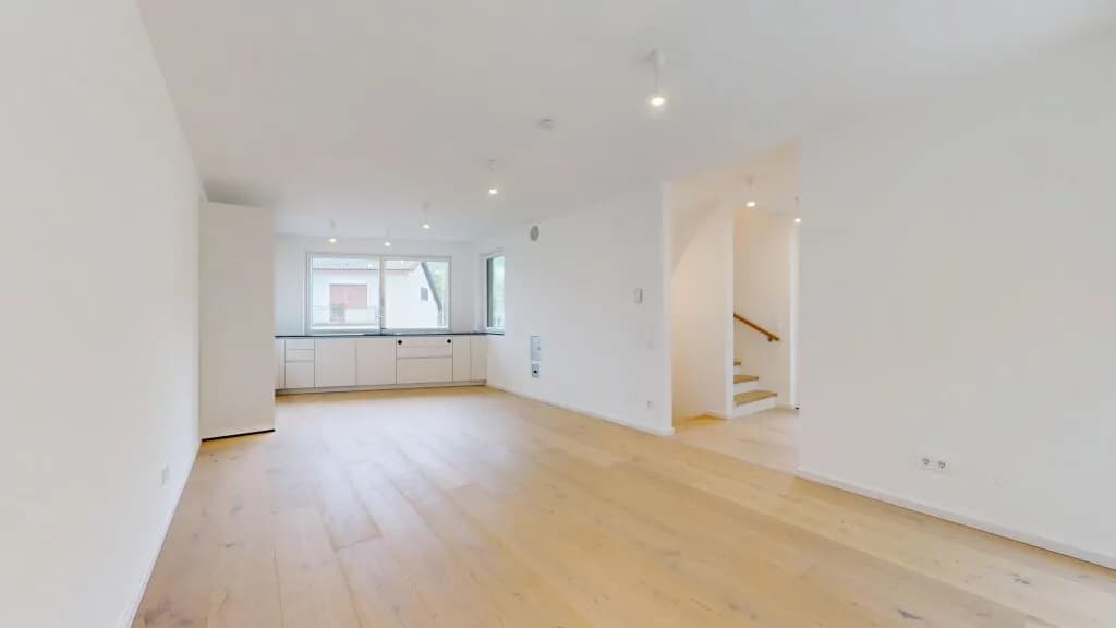 4-Zimmer-Haus mieten in Wien – 115 m², € 3.910 – Bild 2 von 30