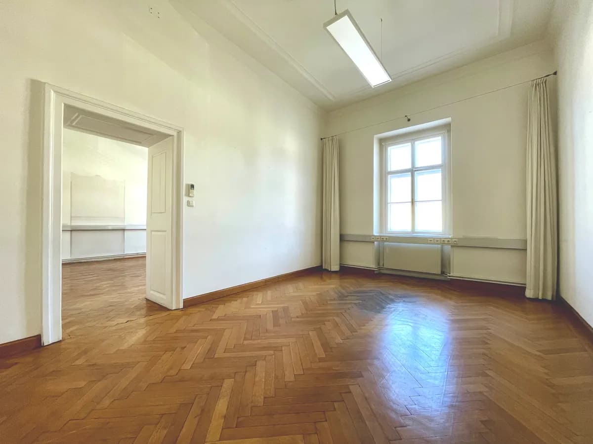 7-Zimmer-Gewerbeimmobilie mieten in Mödling – 303 m², € 3.643 – Bild 3 von 20