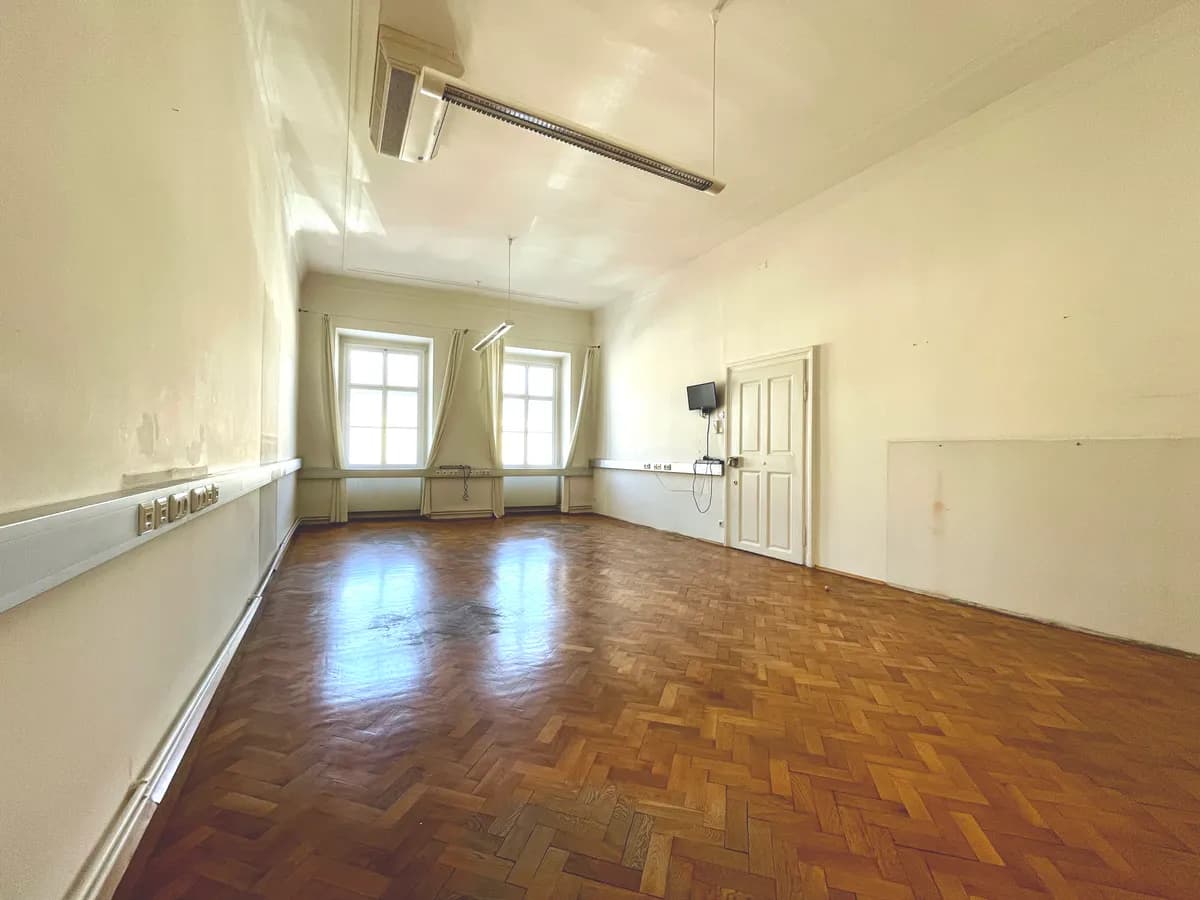 7-Zimmer-Gewerbeimmobilie mieten in Mödling – 303 m², € 3.643 – Bild 5 von 20