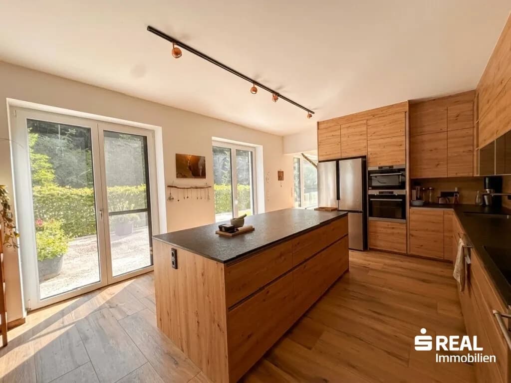 Haus kaufen in Linz – 356 m², € 650.000