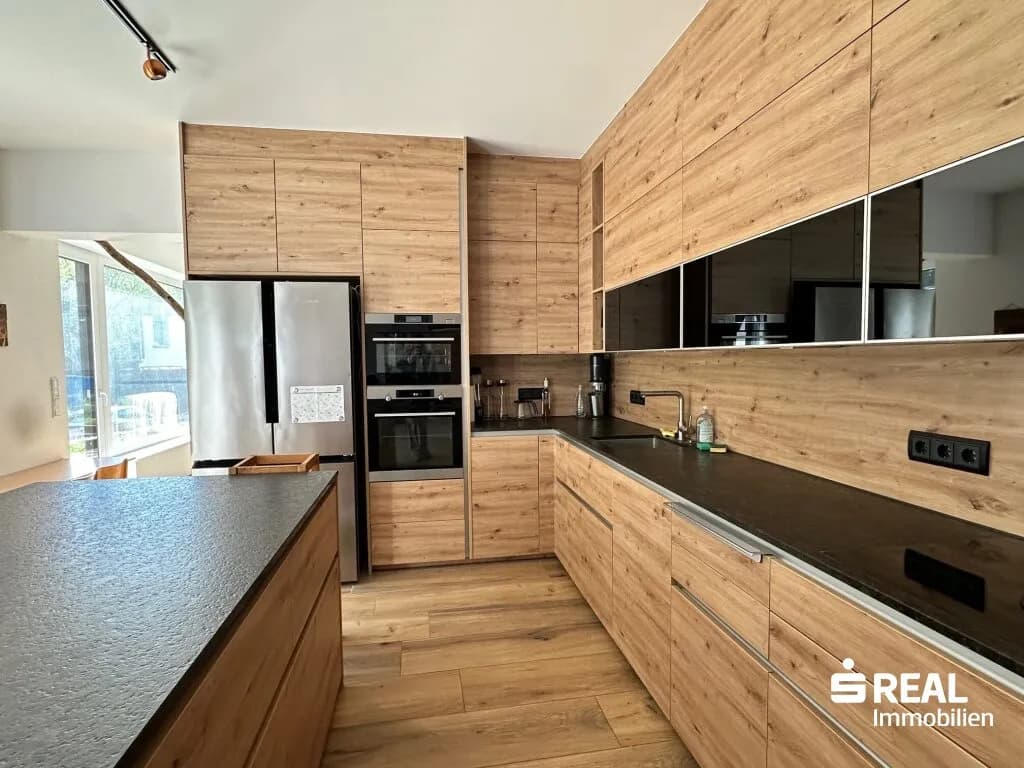 Haus kaufen in Linz – 356 m², € 650.000 – Bild 2 von 24