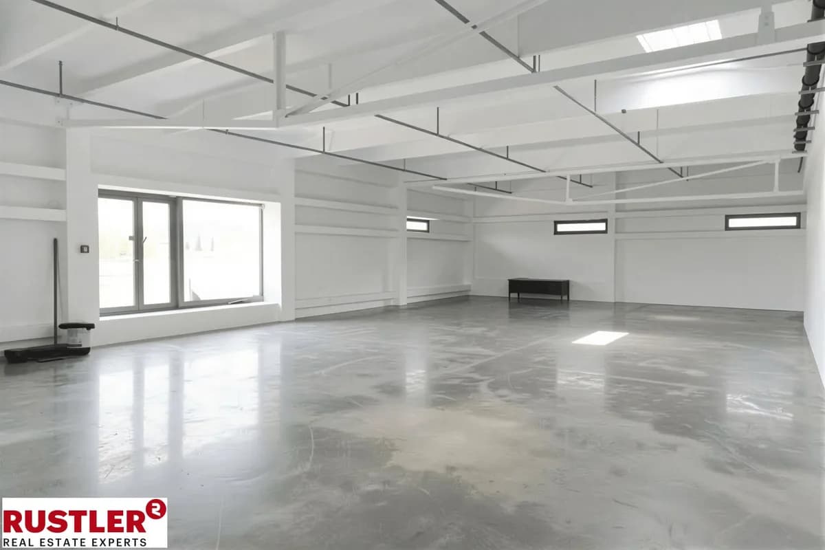Gewerbeimmobilie mieten in Klagenfurt – 746 m², € 10.372