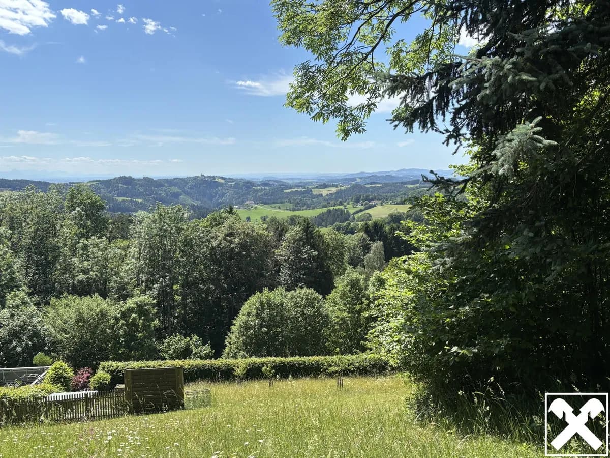 Grundstück kaufen in Perg – 1 579 m², € 91.883