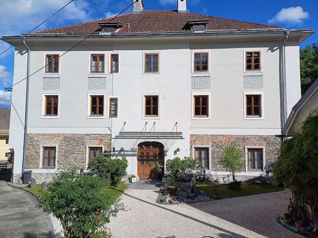Immobilie kaufen in Feldkirchen – 800 m², € 1.790.000