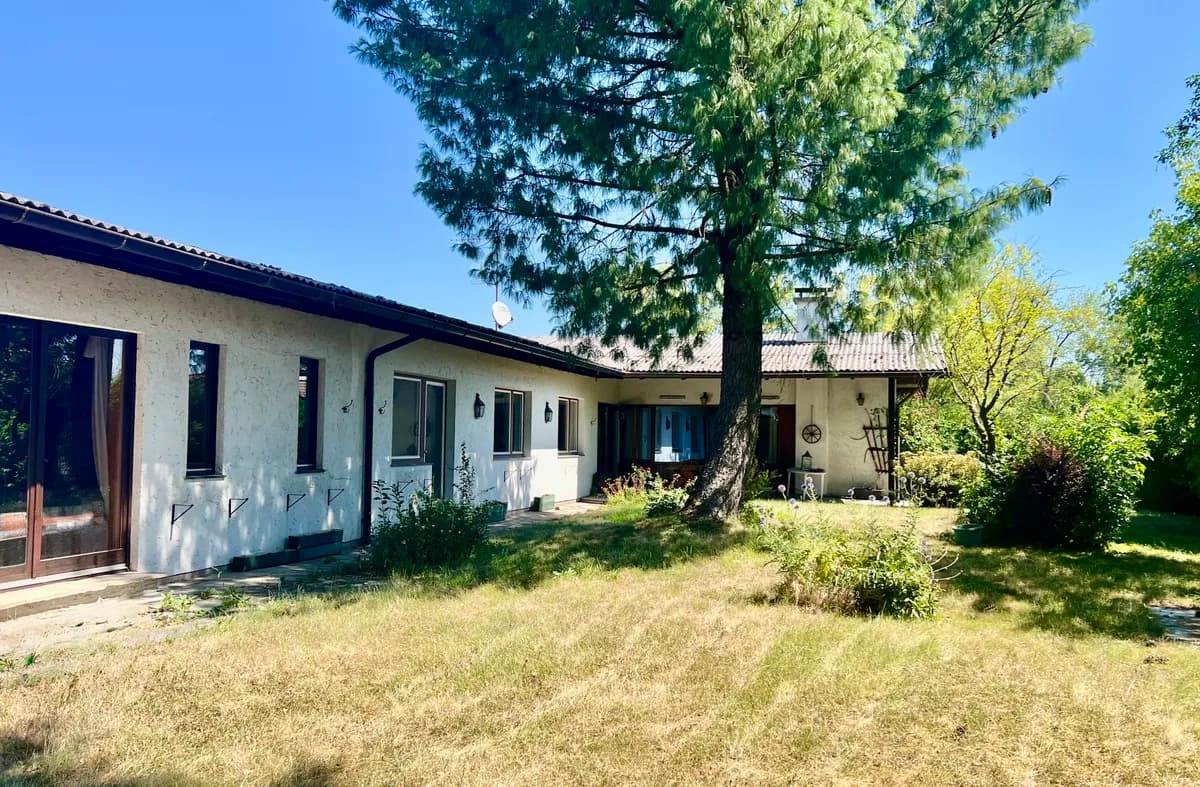 Haus kaufen in Vöcklabruck – 260 m², € 850.000 – Bild 2 von 10