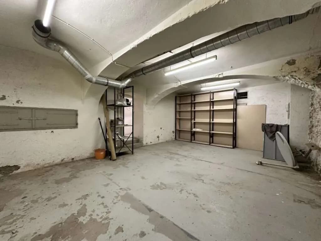 9-Zimmer-Gewerbeimmobilie mieten in Graz – 175 m², € 1.637 – Bild 11 von 17