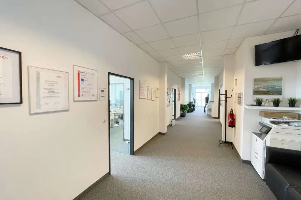 9-Zimmer-Gewerbeimmobilie mieten in Graz – 292 m² – Bild 1 von 7