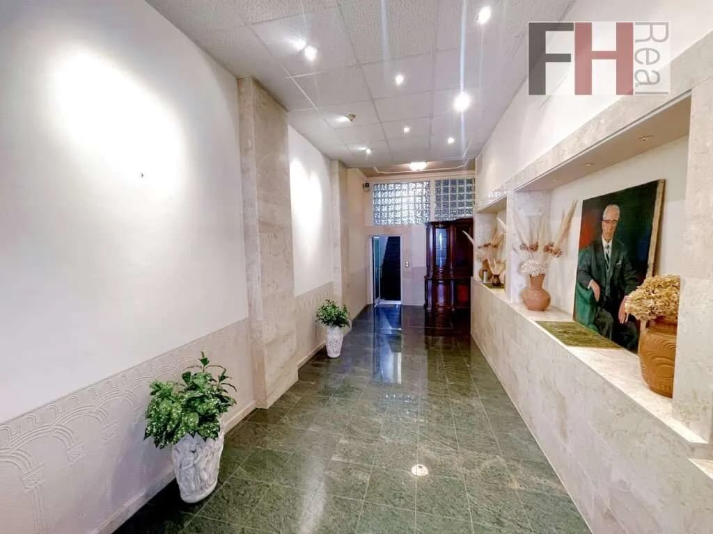 9-Zimmer-Gewerbeimmobilie kaufen in Baden – 432 m², € 1.150.000 – Bild 2 von 21