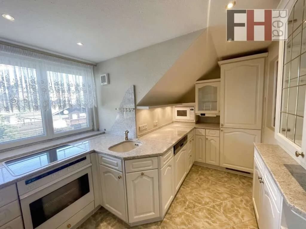 9-Zimmer-Gewerbeimmobilie kaufen in Baden – 432 m², € 1.150.000 – Bild 5 von 21