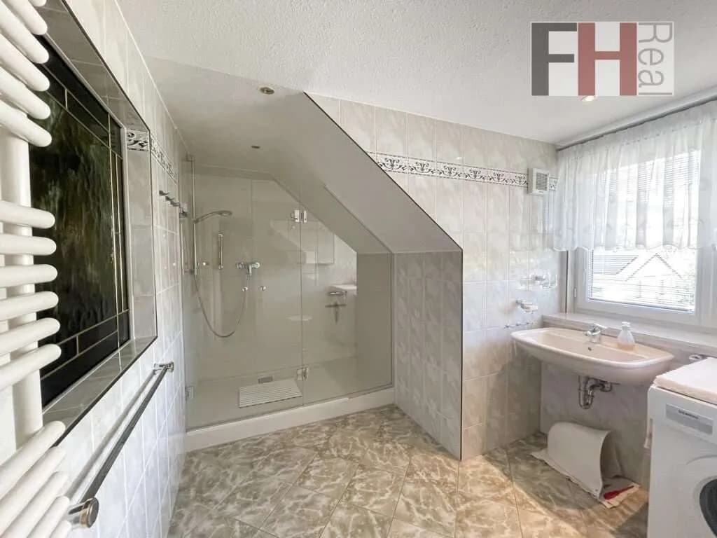 9-Zimmer-Gewerbeimmobilie kaufen in Baden – 432 m², € 1.150.000 – Bild 6 von 21