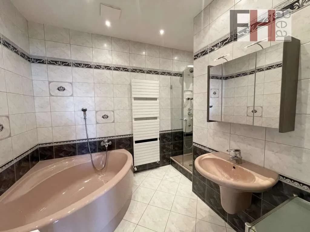 9-Zimmer-Gewerbeimmobilie kaufen in Baden – 432 m², € 1.150.000 – Bild 15 von 21