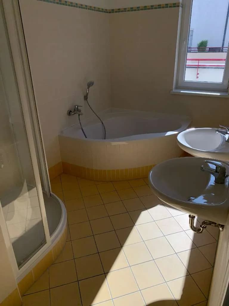 4-Zimmer-Wohnung mieten in Baden – 86 m², € 1.450 – Bild 11 von 11