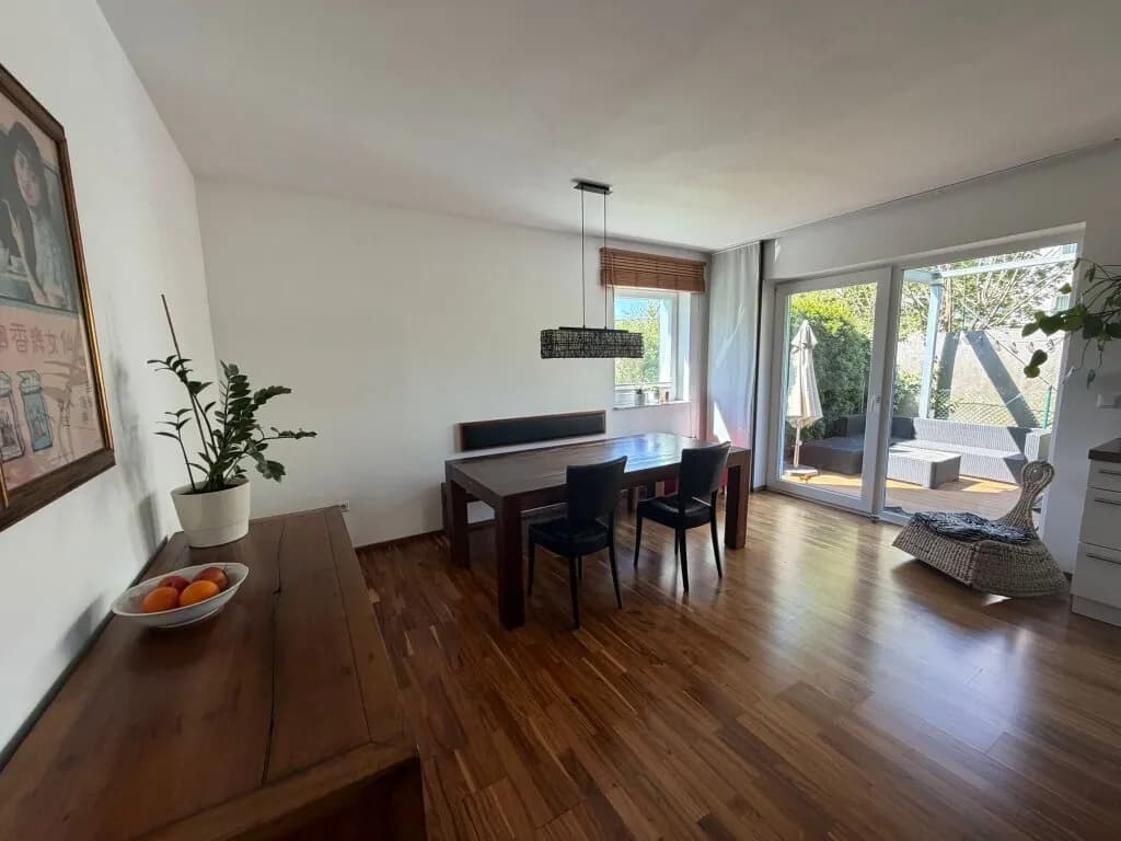 Haus kaufen in Linz – 100 m², € 424.000 – Bild 1 von 12
