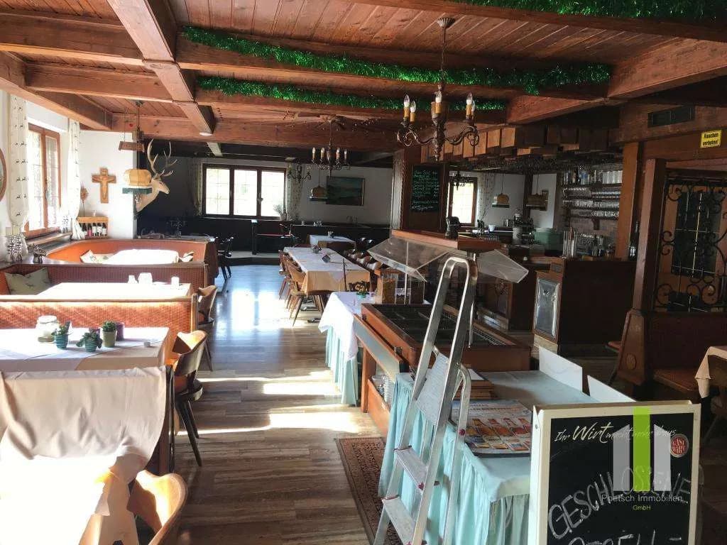 18-Zimmer-Gewerbeimmobilie kaufen in Vöcklabruck – 2 654 m² – Bild 3 von 16