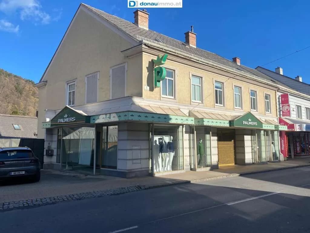Gewerbeimmobilie mieten in Neunkirchen – 141 m², € 1.140