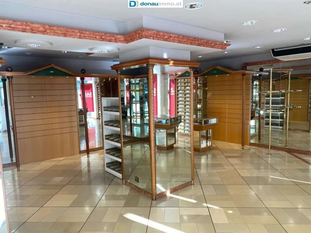 Gewerbeimmobilie mieten in Neunkirchen – 141 m², € 1.140 – Bild 2 von 17