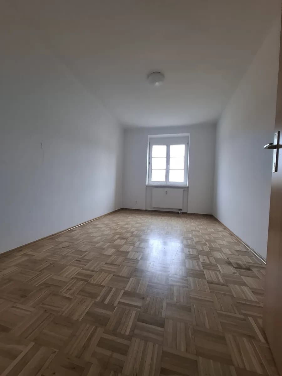 4-Zimmer-Wohnung mieten in Leoben – 85 m², € 693 – Bild 4 von 7