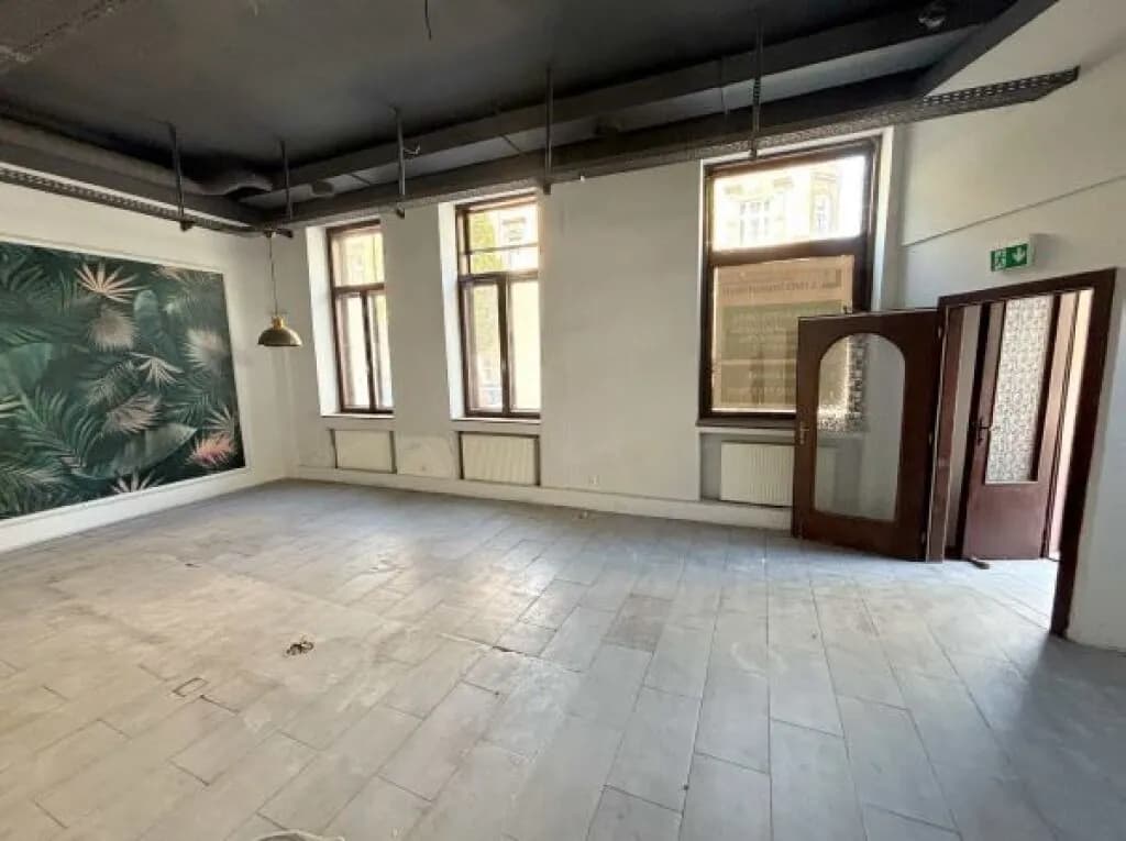 Gewerbeimmobilie mieten in Wien – 118 m², € 1.375