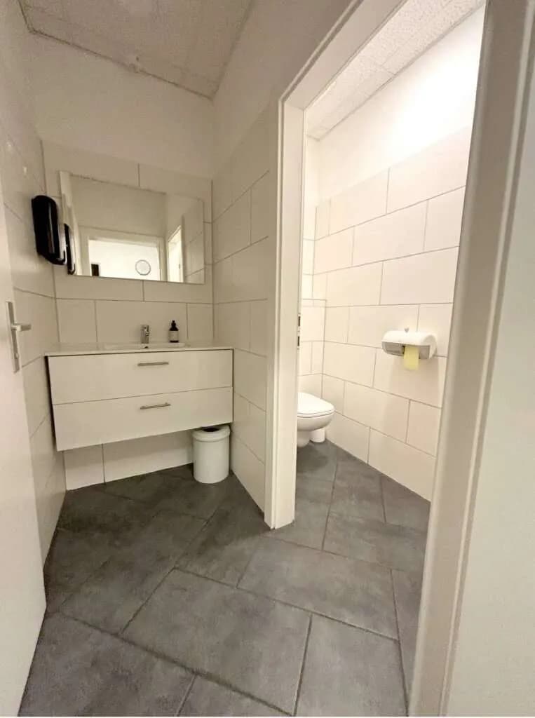 2-Zimmer-Gewerbeimmobilie mieten in Wien – 58 m², € 1.116 – Bild 8 von 10