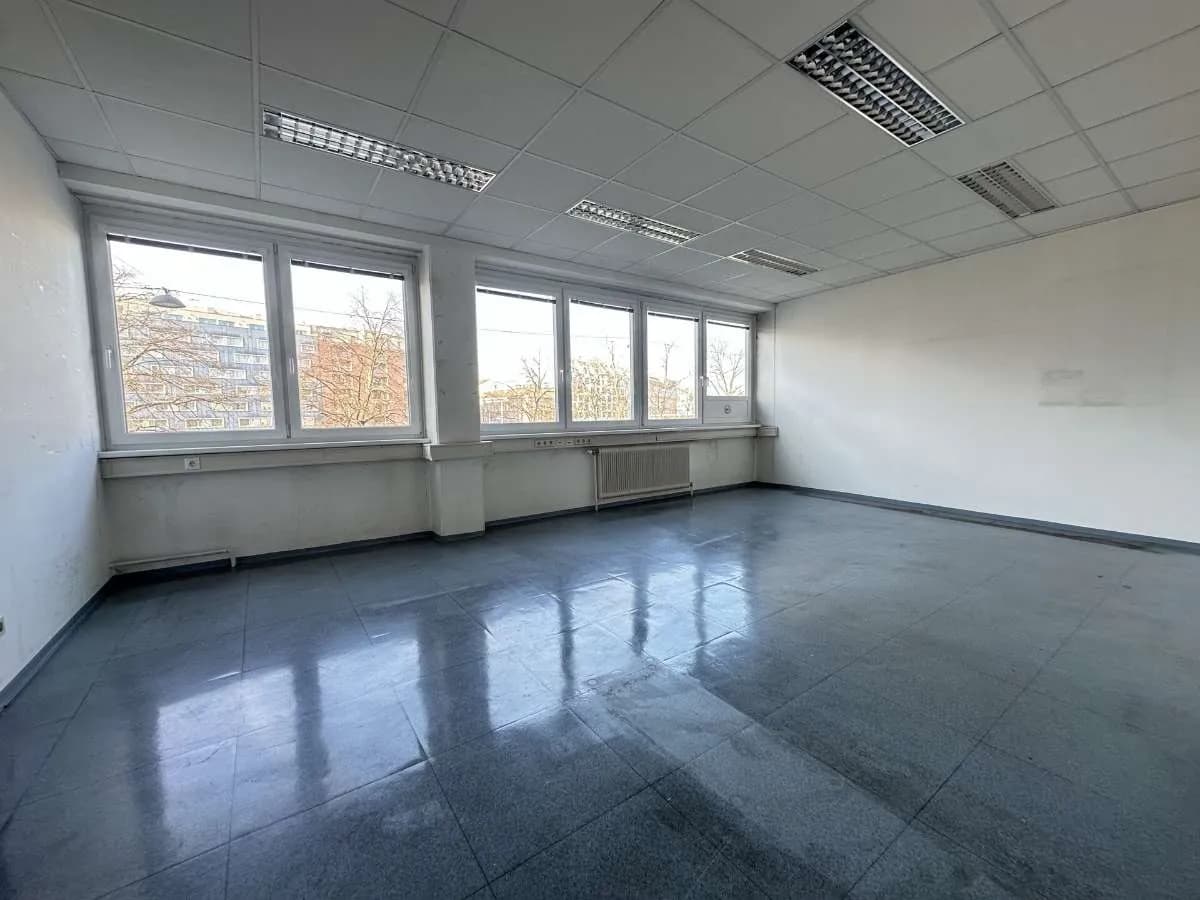 Gewerbeimmobilie mieten in Wien – 580 m², € 10 – Bild 9 von 10