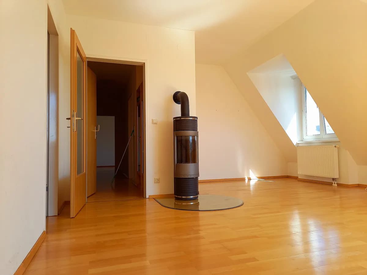 3-Zimmer-Wohnung mieten in Baden – 71 m², € 931 – Bild 2 von 10