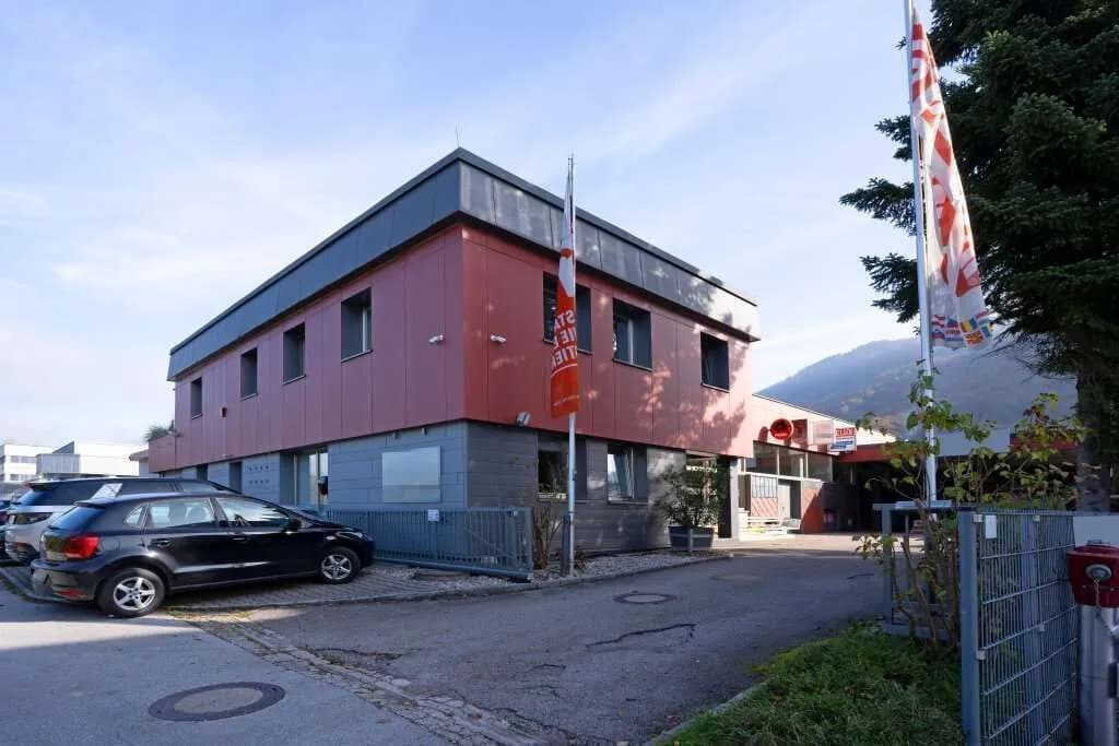 8-Zimmer-Gewerbeimmobilie mieten in Salzburg-Umgebung – 112 m², € 6