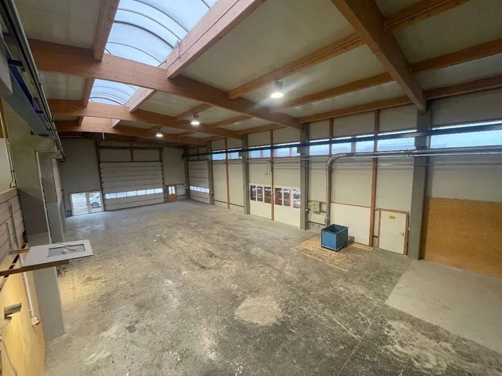 Gewerbeimmobilie mieten in Wels-Land – 600 m², € 4.500 – Bild 2 von 22