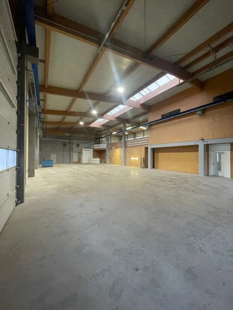 Gewerbeimmobilie mieten in Wels-Land – 600 m², € 4.500 – Bild 3 von 22