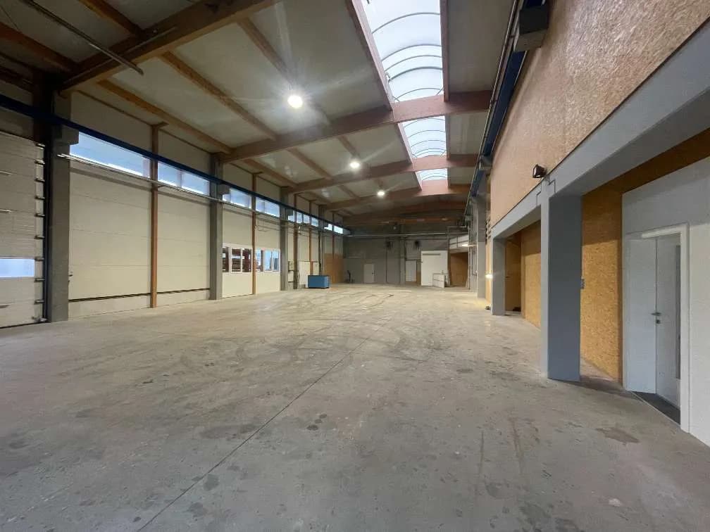 Gewerbeimmobilie mieten in Wels-Land – 600 m², € 4.500 – Bild 11 von 22