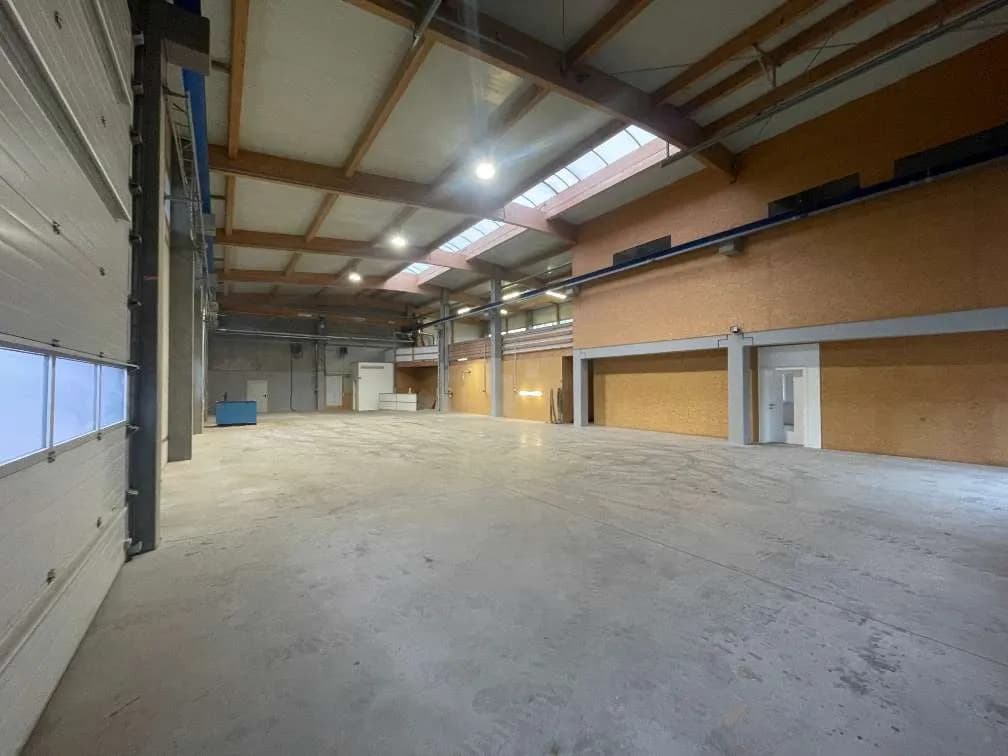 Gewerbeimmobilie mieten in Wels-Land – 600 m², € 4.500 – Bild 12 von 22