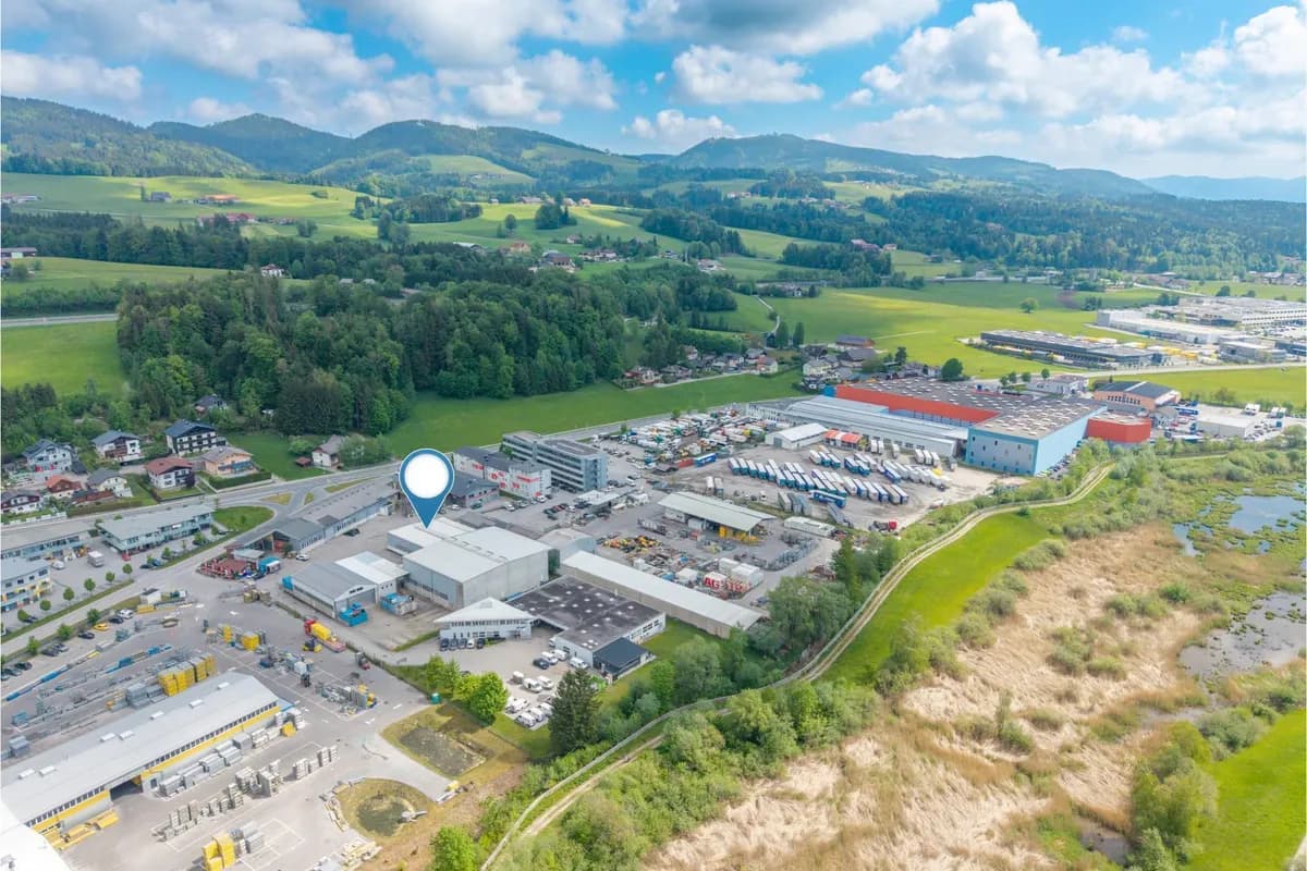 Gewerbeimmobilie mieten in Salzburg-Umgebung – 551 m², € 4.442