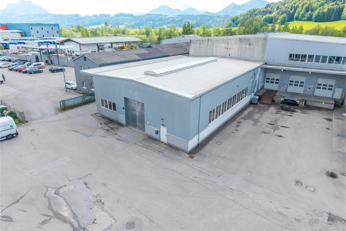 Gewerbeimmobilie mieten in Salzburg-Umgebung – 551 m², € 4.442 – Bild 2 von 19