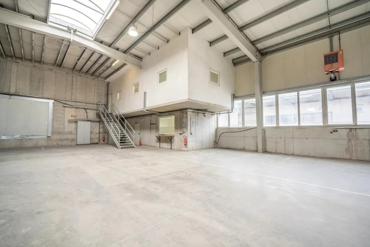 Gewerbeimmobilie mieten in Salzburg-Umgebung – 551 m², € 4.442 – Bild 8 von 19