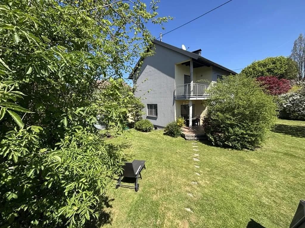 6-Zimmer-Haus kaufen in Vöcklabruck – 149,7 m², € 630.000
