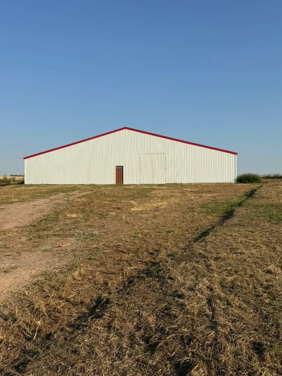 Gewerbeimmobilie mieten in Gänserndorf – 1 750 m², € 5 – Bild 2 von 3