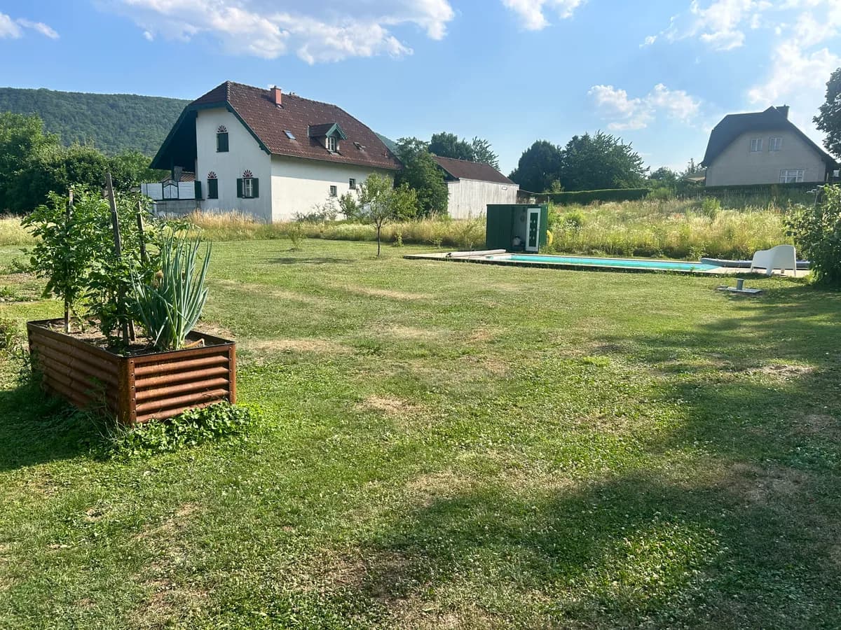 Grundstück kaufen in Neunkirchen – 765 m², € 149.000