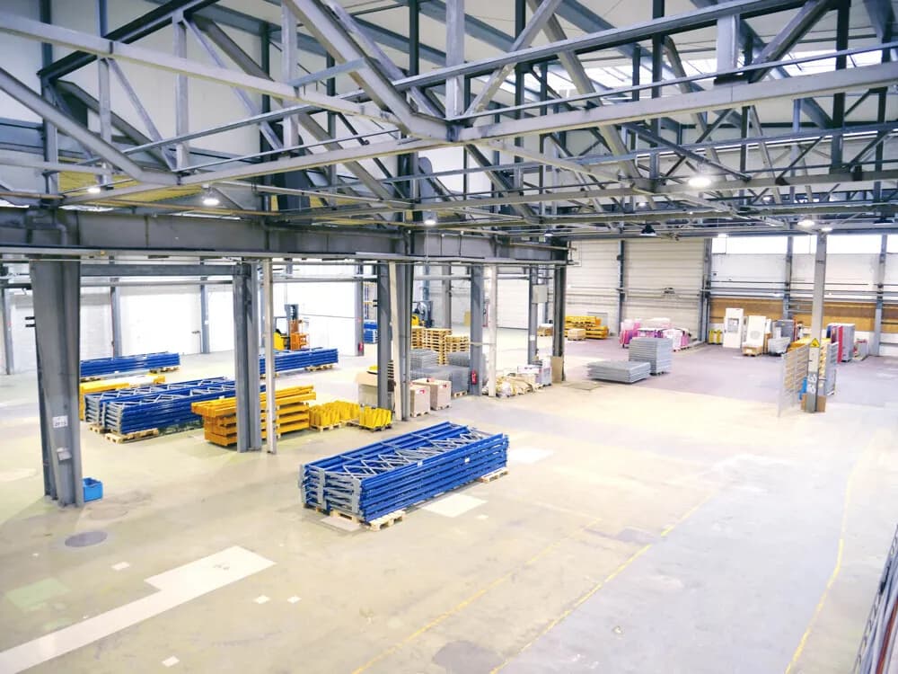 Gewerbeimmobilie mieten in Mödling – 2 515 m² – Bild 2 von 11