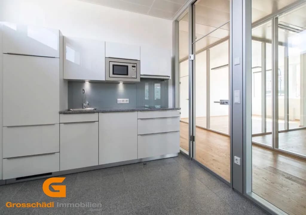 Gewerbeimmobilie mieten in Salzburg-Umgebung – 556 m², € 8.340 – Bild 2 von 5