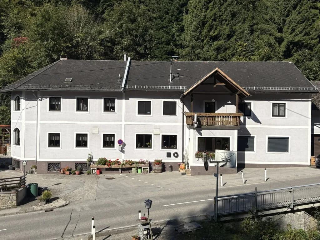 Gewerbeimmobilie mieten in Urfahr-Umgebung – 220 m², € 1.230 – Bild 2 von 15